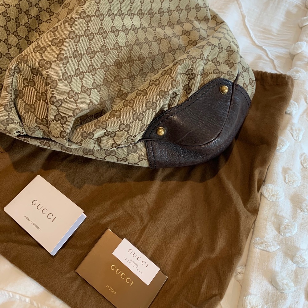 Gucci Shoulder Bag
